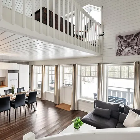 In With Seaview To * Trysil